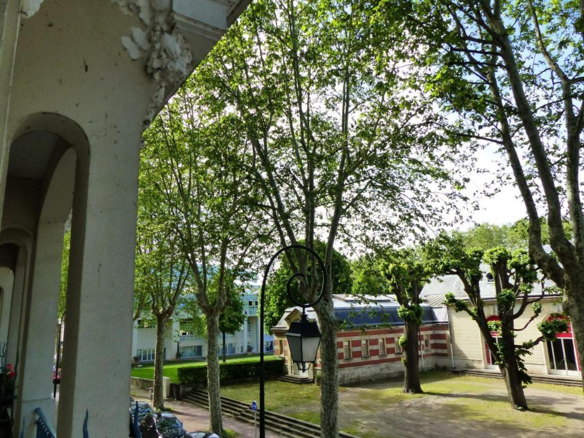 Appartement Elegant Et Confortable Au Coeur De Vichy, Pres De L'Opera Et Des Parcs Napoleon III - Fr-1-489-303 Eksteriør bilde
